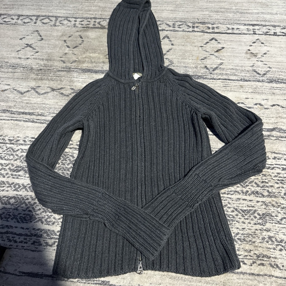 Women's Gray Ribbed Sweater